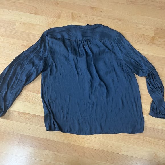 J. CREW Navy Long-Sleeved Button Up Blouse- MEDIUM - Picture 2 of 3